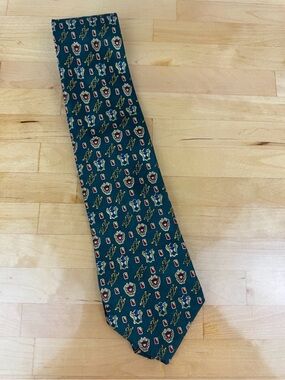 Vintage Pierre Cardin Paris Men’s Tie Green Heraldic Crest Foulard Designer